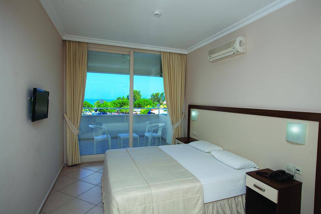 HOTEL-BATIHAN-BEACH-RESORT-KUSADASI -8